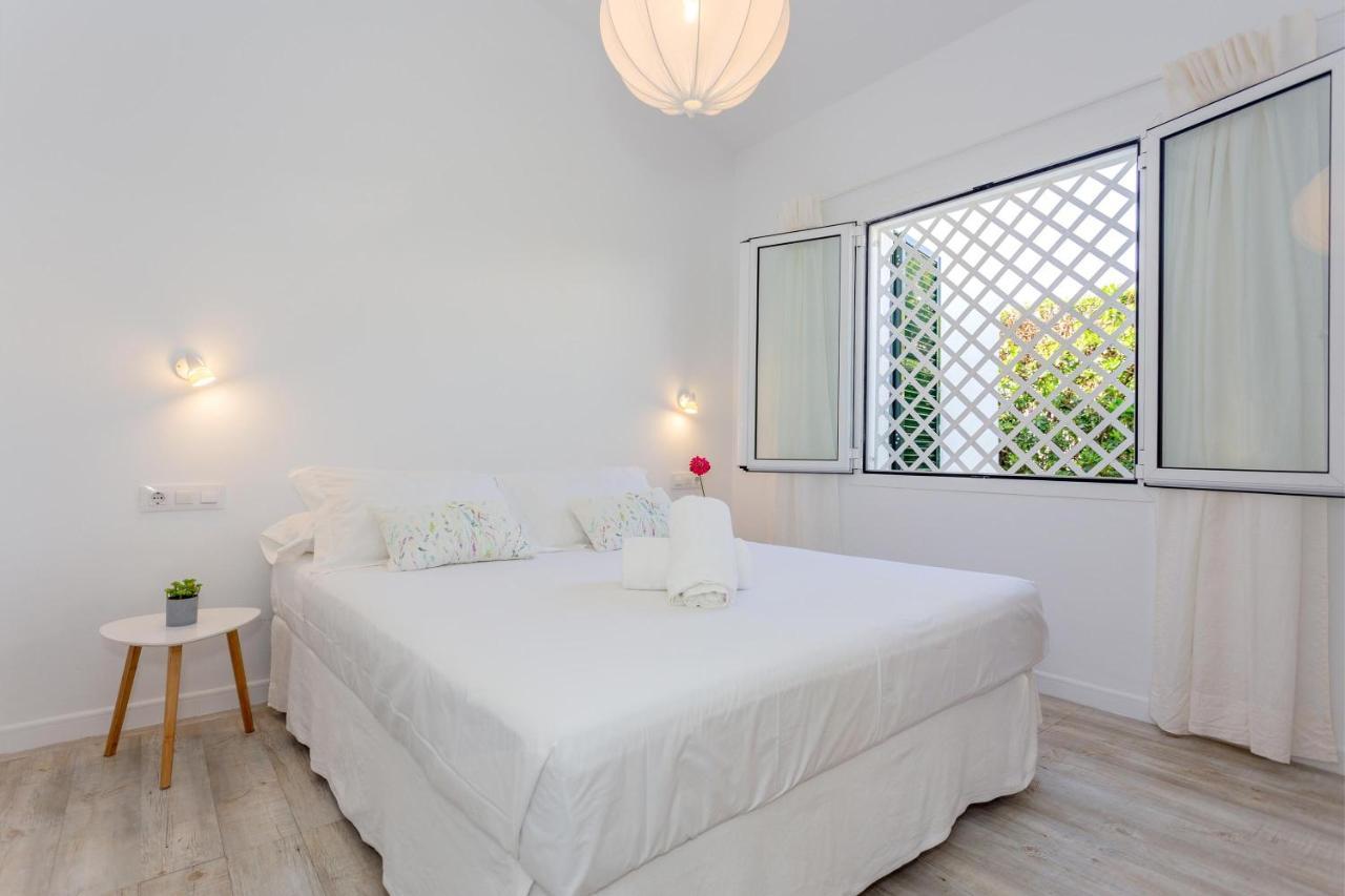 Villa Juanes Ciutadella  Exteriör bild