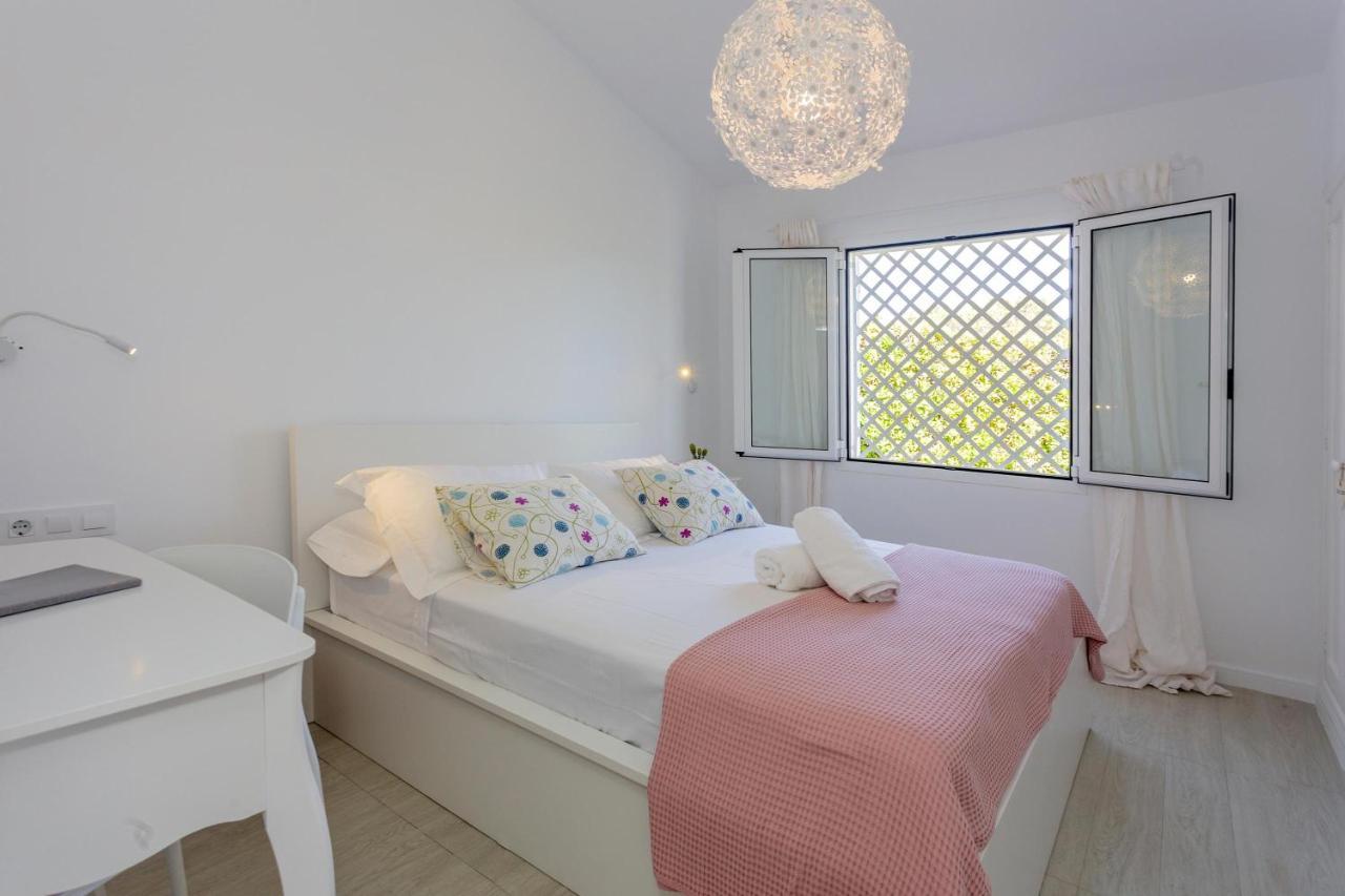 Villa Juanes Ciutadella  Exteriör bild